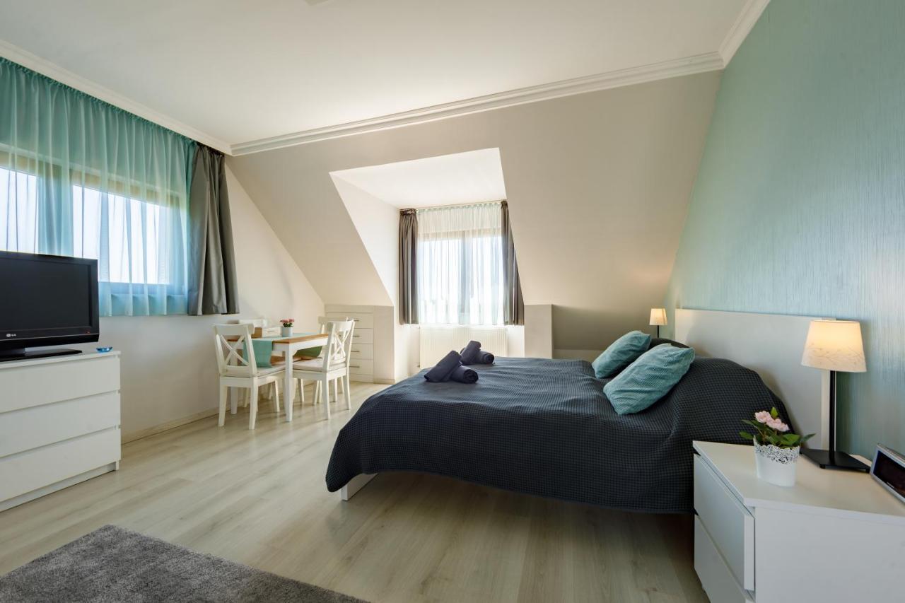 Villa Muzsa Deluxe バラトンフレド エクステリア 写真